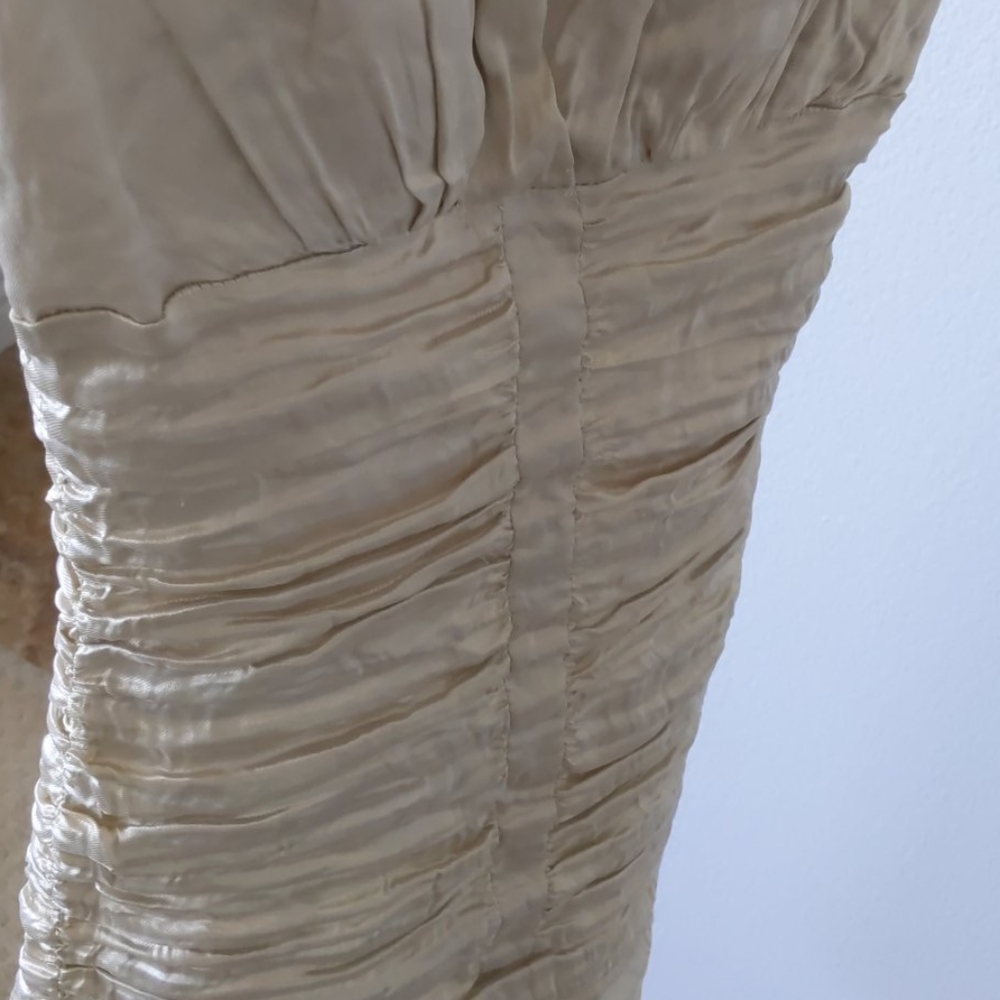 Dress - Picture 10 of 10
